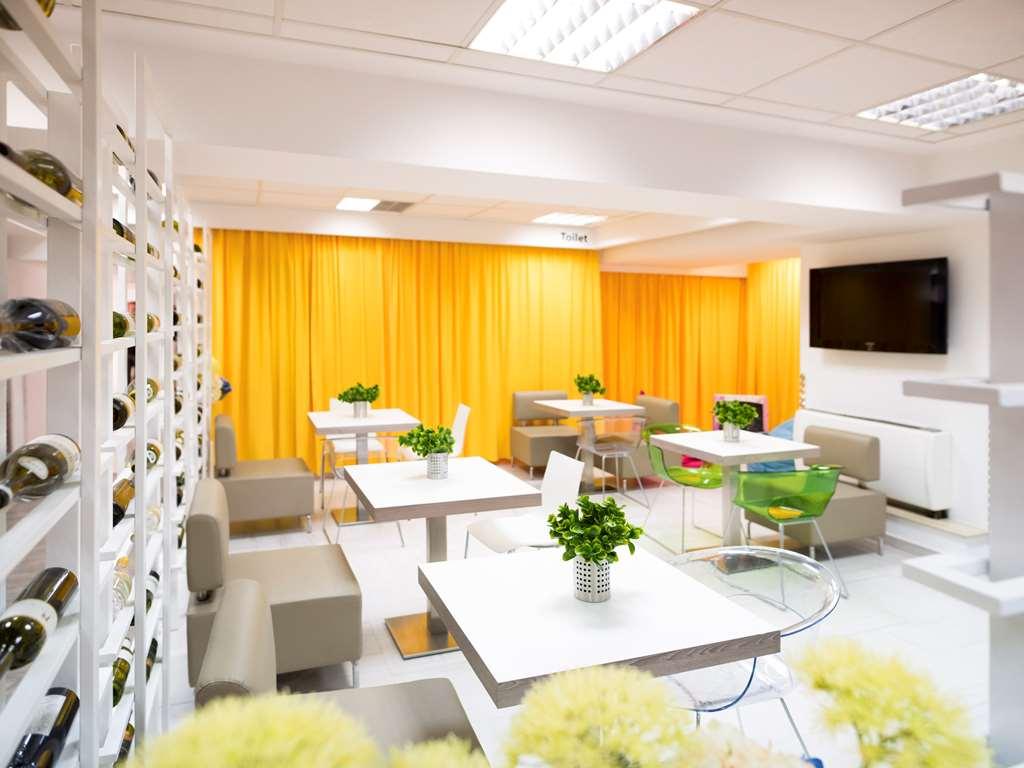Hotel Ibis Styles Skopie Restaurante foto