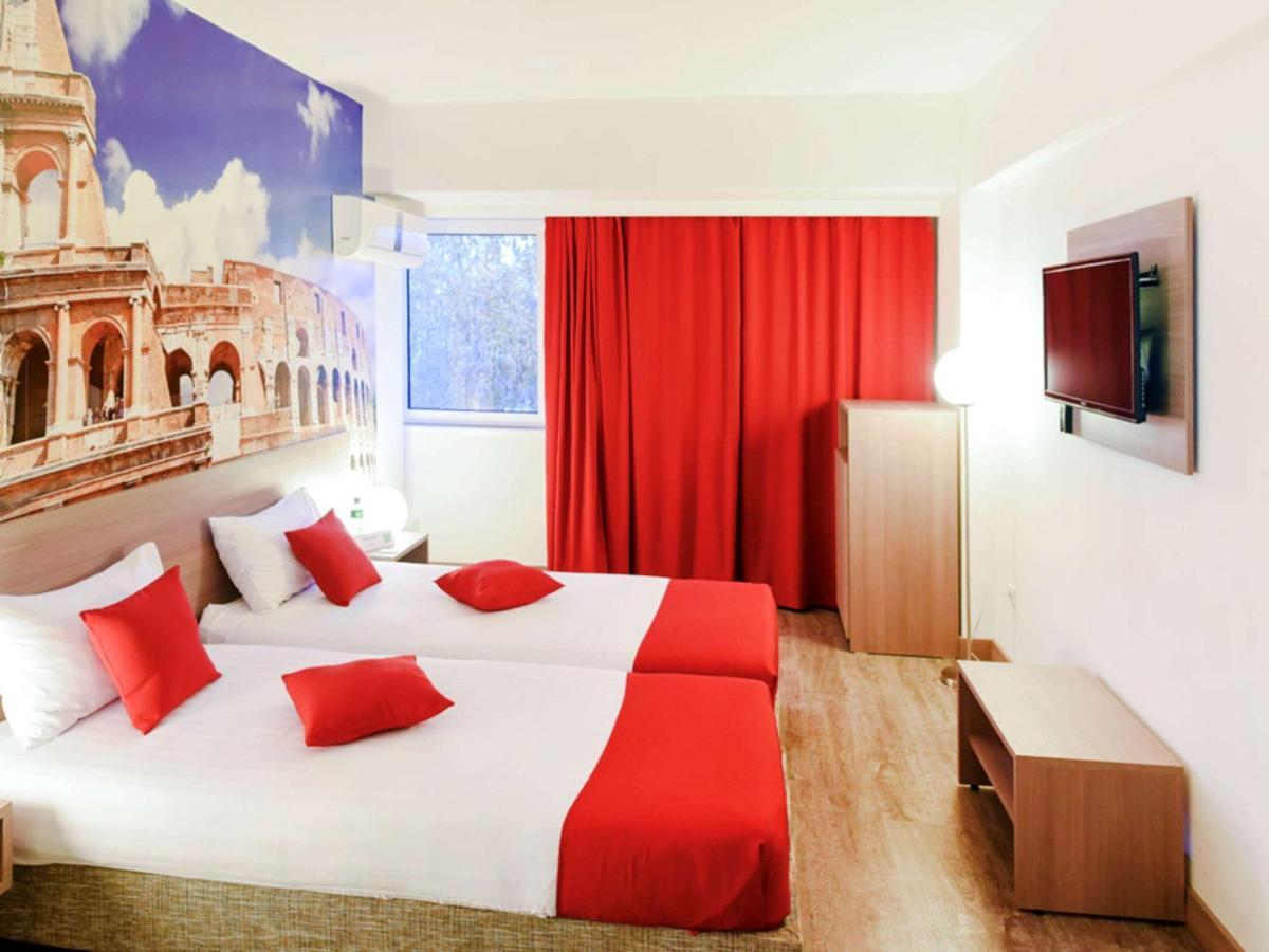 Hotel Ibis Styles Skopie Exterior foto